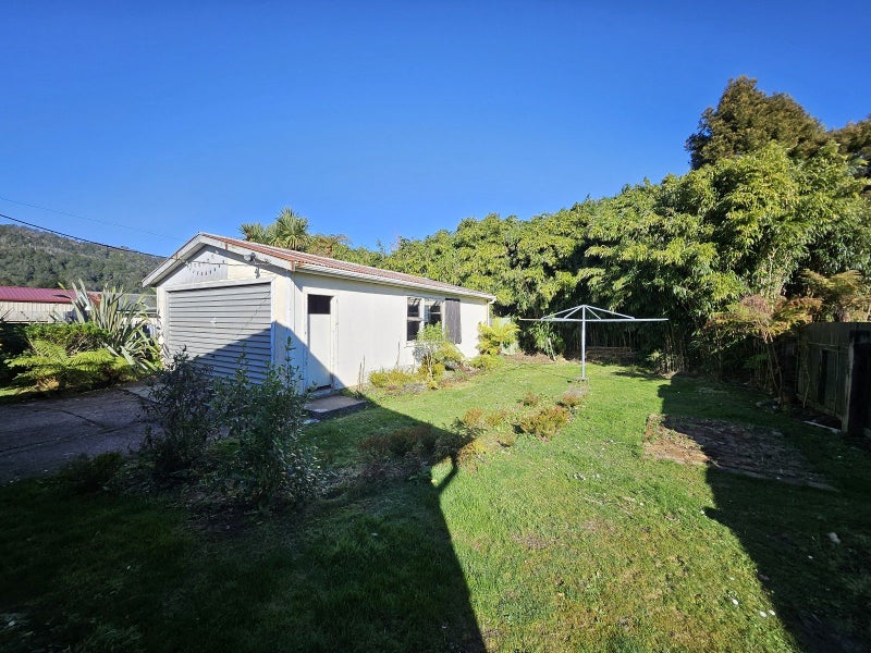 27 Inverness Street, Dunollie, Runanga - Carousel 13