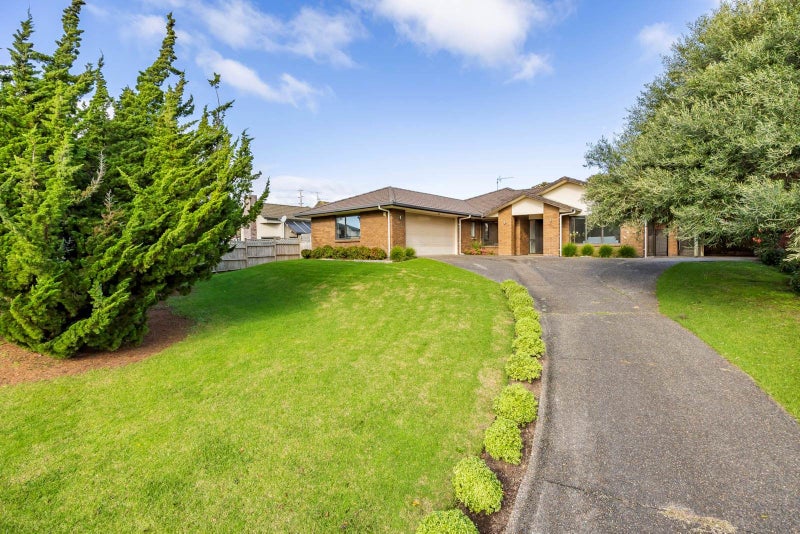 2 Stonedge Lane, Rosedale, Auckland - Carousel 2