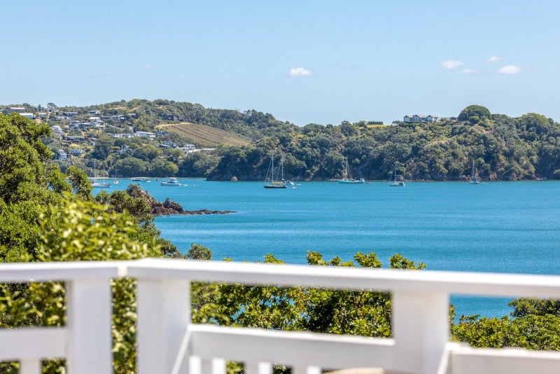 80 Coromandel Road, Oneroa, Waiheke Island - Carousel 1