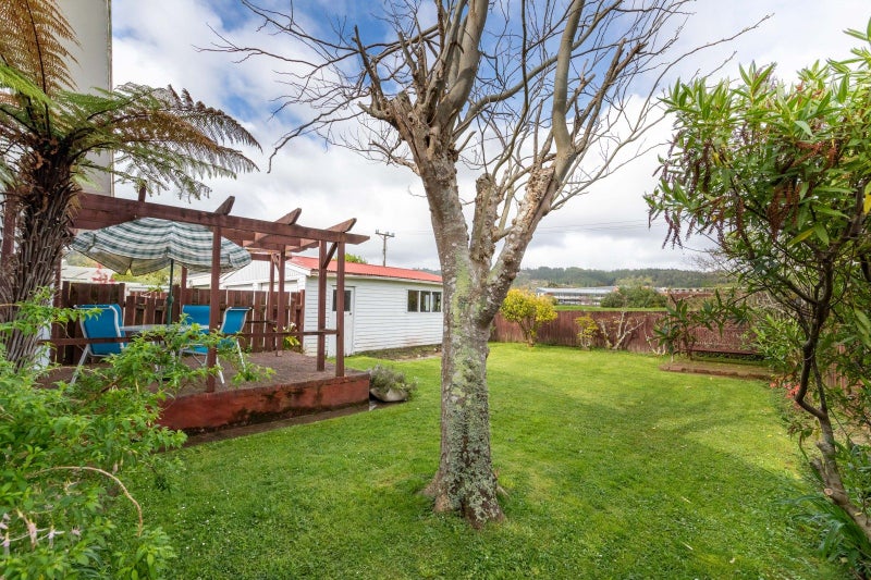 25 Perry Street, Heretaunga, Upper Hutt - Carousel 2