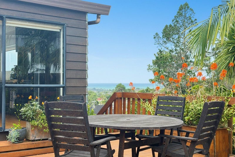 195A Browns Bay Road, Browns Bay, Auckland - Carousel 2