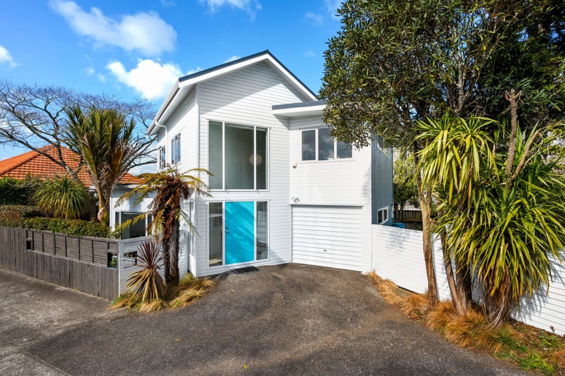 12A Harwood Street, Sandringham, Auckland - Carousel 1
