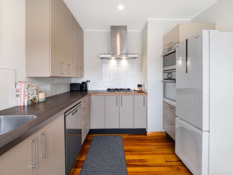 76C Paterson Street, Aramoho, Whanganui - Carousel 2