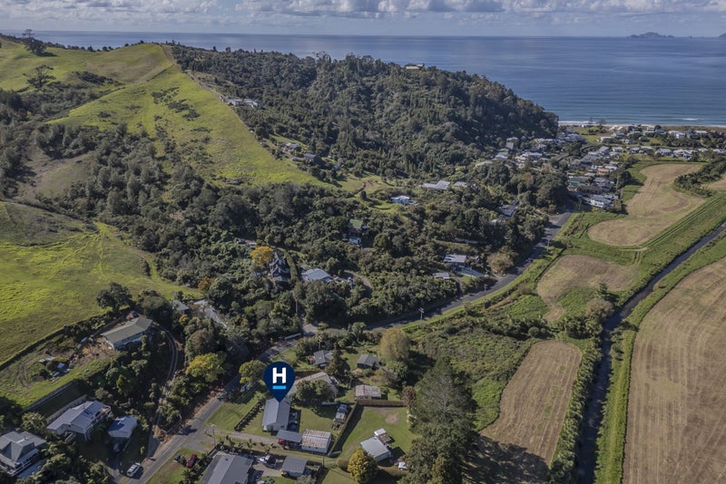 5 Ocean Beach Road, Tairua - Carousel 23
