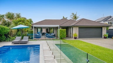 103 Ladies Mile, Manly, Whangaparaoa - Carousel 1