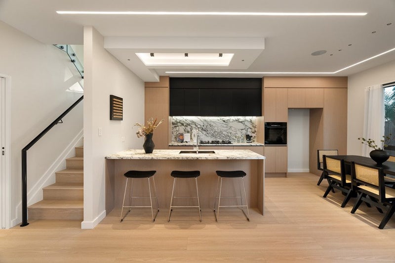 2 Knights Close, Rothesay Bay, Auckland - Carousel 2