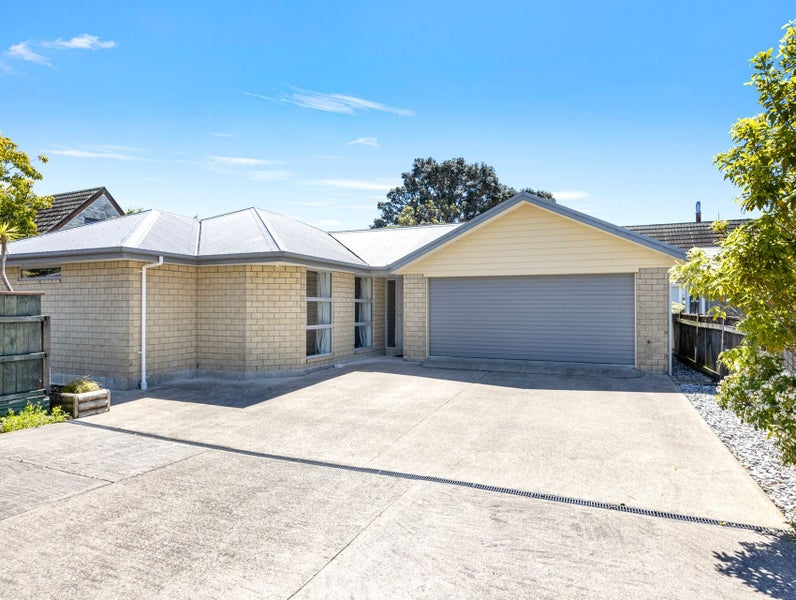 42A Peel Street, Westport, Westport - Carousel 1