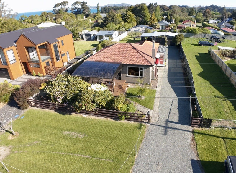 21 Lincoln Street, Hampden, Waitaki, Otago - Carousel 14