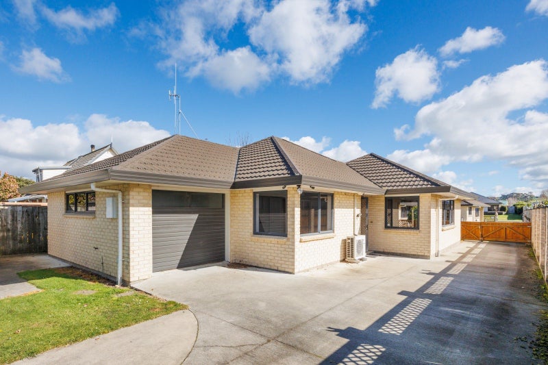 31 Oak Crescent, Ashhurst, Ashhurst - Carousel 2