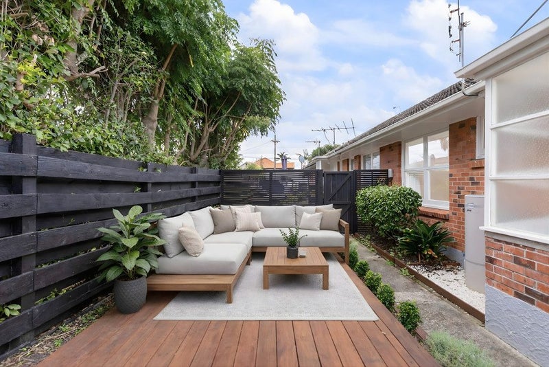 3/17 Saltburn Road, Milford, North Shore City, Auckland - Carousel 2