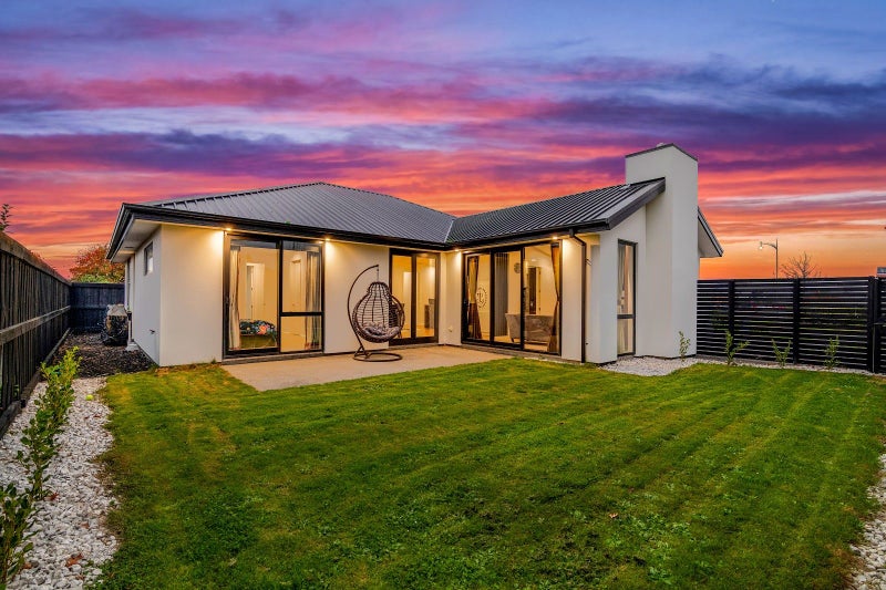 17 Billington Drive, Halswell, Christchurch - Carousel 2
