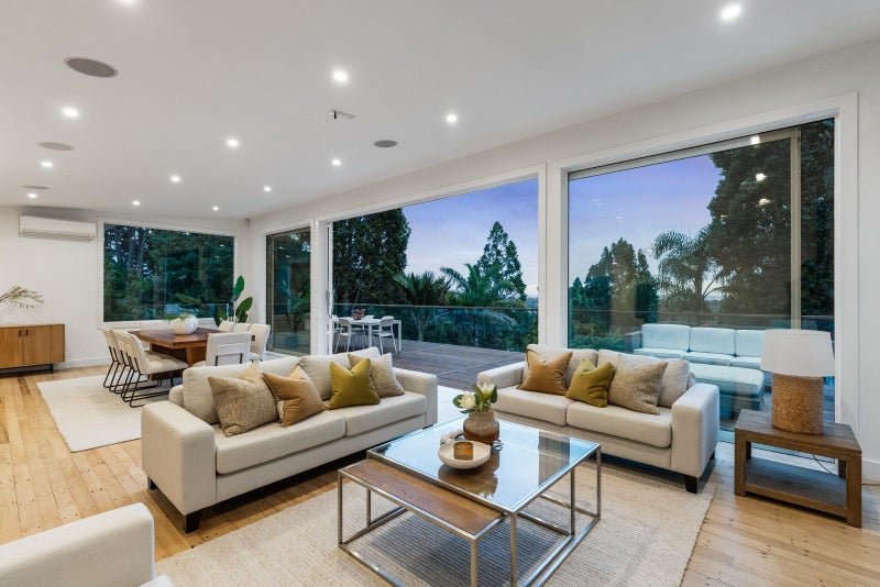 18 Kopiko Road, Titirangi, Auckland - Carousel 2