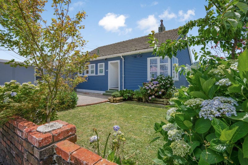 35 Hunter Street, Taita, Lower Hutt - Carousel 1