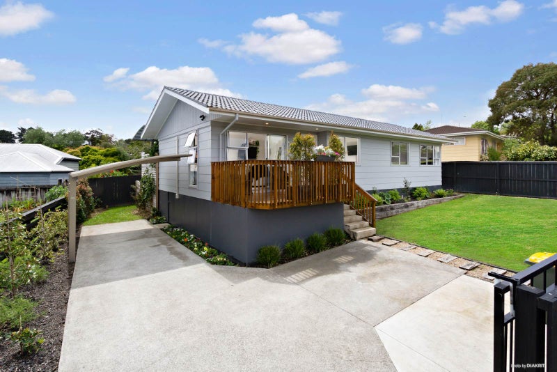 138 Moire Road, West Harbour, Auckland - Carousel 1