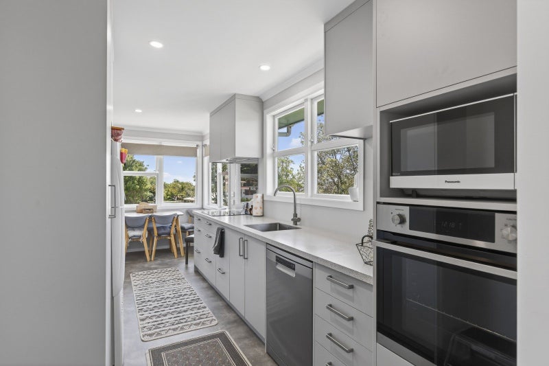 26 Clearmont Crescent, Blagdon, New Plymouth - Carousel 2