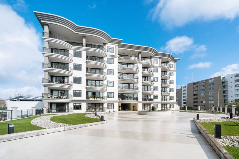 2M/118 Gladstone Road, Parnell, Auckland - Carousel 10