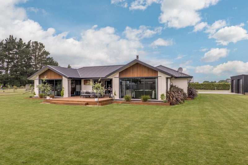 28 Gordons Road, Netherby, Ashburton - Carousel 2