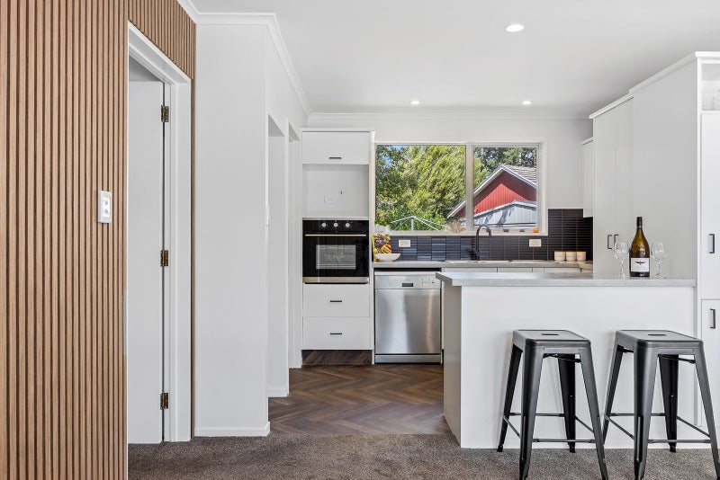 11 Kuaka Crescent, Bromley, Christchurch - Carousel 2