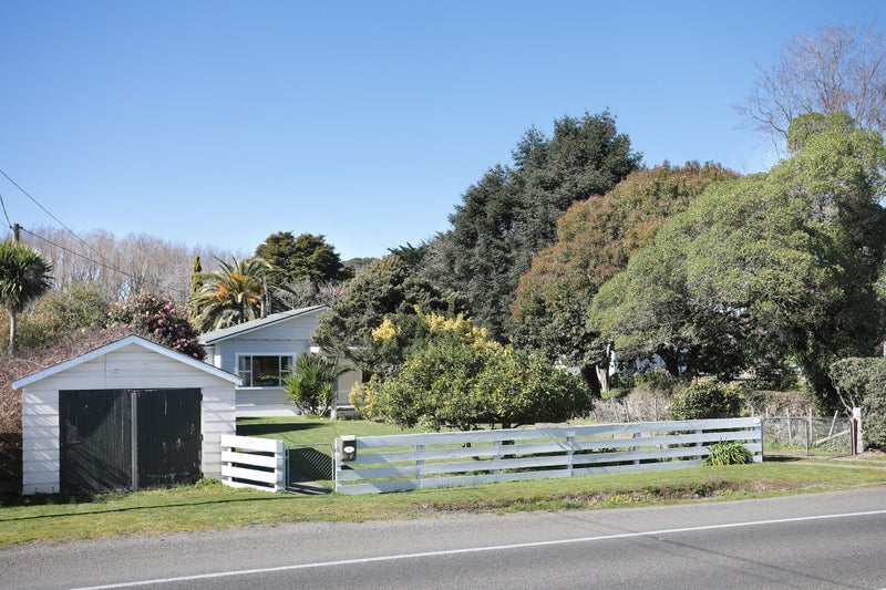 46 Bridge Street, Bulls - Carousel 30