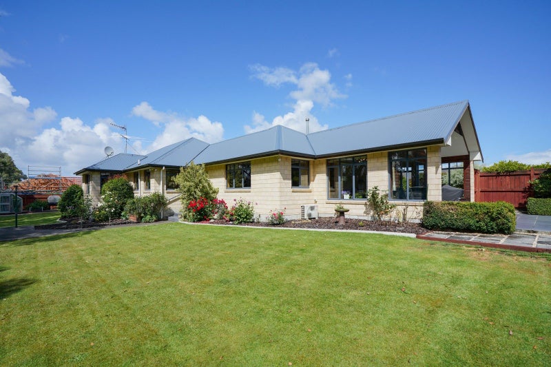 60 Glenroy Park Drive, Waikiwi, Invercargill - Carousel 2
