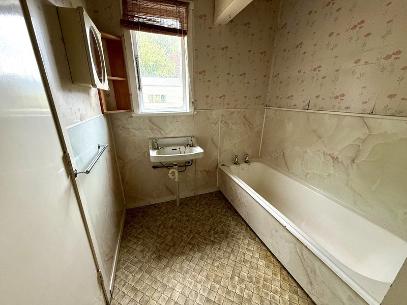 112 Hall Road, Kinleith, Tokoroa - Carousel 19