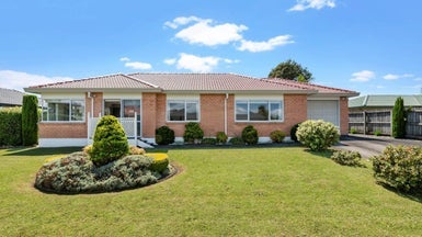 3A McGowan Place, Orewa, Orewa - Carousel 1