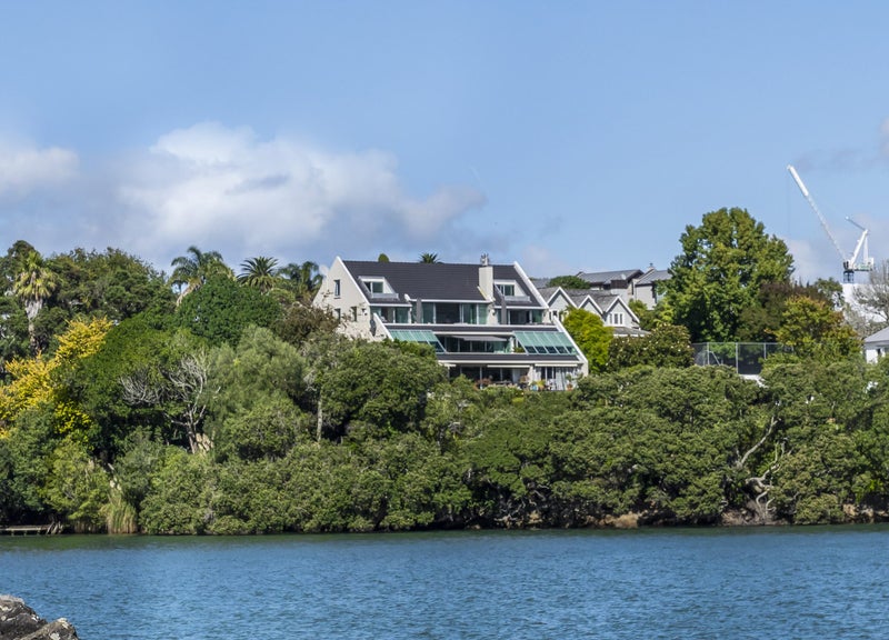 1/3 Masefield Avenue, Herne Bay, Auckland - Carousel 1