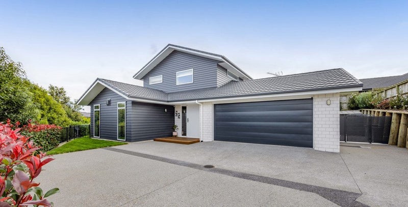 8D Amy Way, Bell Block, New Plymouth - Carousel 1