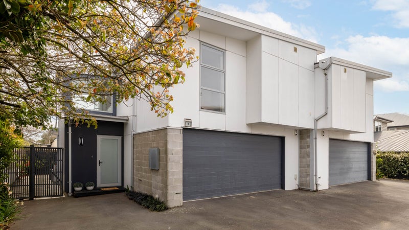 4/30 Eversleigh Street, St Albans, Christchurch - Carousel 1