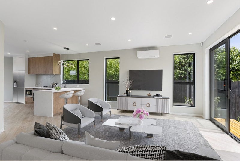 7D Edgewater Grove, Orewa, Orewa - Carousel 2
