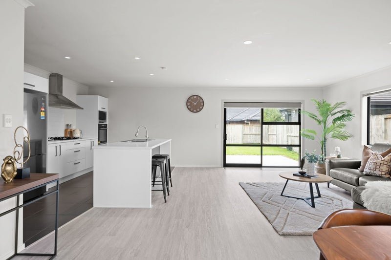 19 Teatree Close, Huntington, Hamilton - Carousel 2