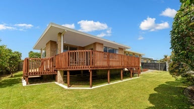 49 Mahonia Place, Pyes Pa, Tauranga - Carousel 1