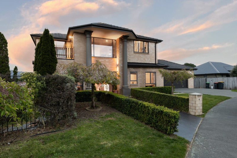 6 East Ellington Drive, Mairehau, Christchurch - Carousel 31