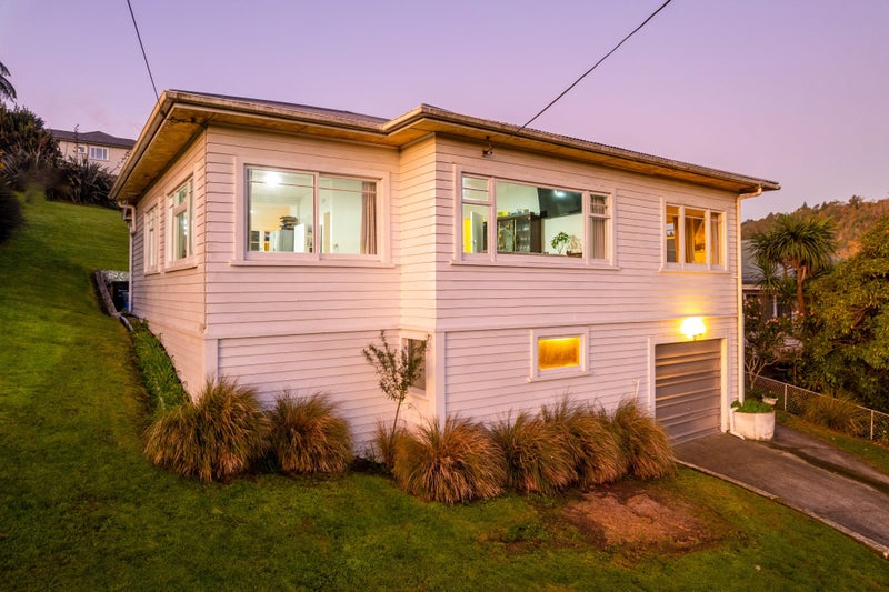 207 Hampden Terrace, Nelson South, Nelson - Carousel 24