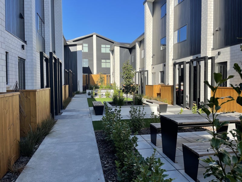 6/16 Nova Place, Christchurch Central, Christchurch - Carousel 1