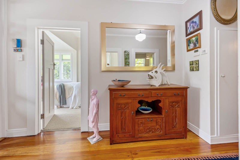 6 Bank Street, Mount Eden, Auckland - Carousel 2