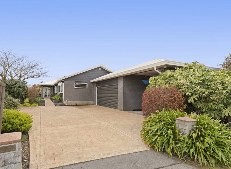 3 Pyatt Place, Redwood, Christchurch - Carousel 1