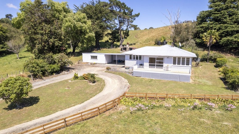 233 South Road, Mauriceville, Masterton - Carousel 1