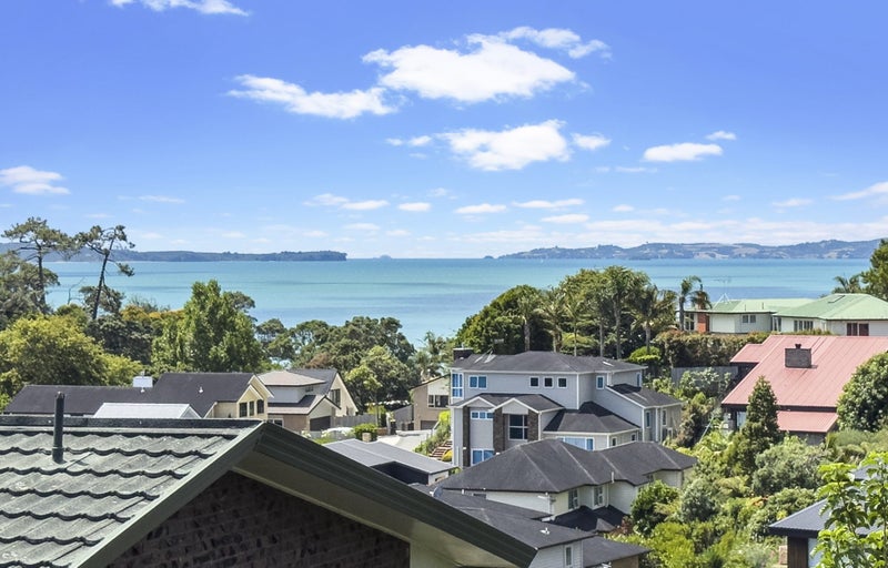 47 Cheriton Road, Mellons Bay, Auckland - Carousel 2