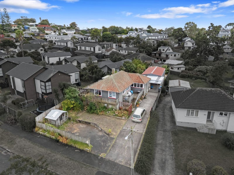 10 Melling Street, Glen Innes, Auckland - Carousel 2