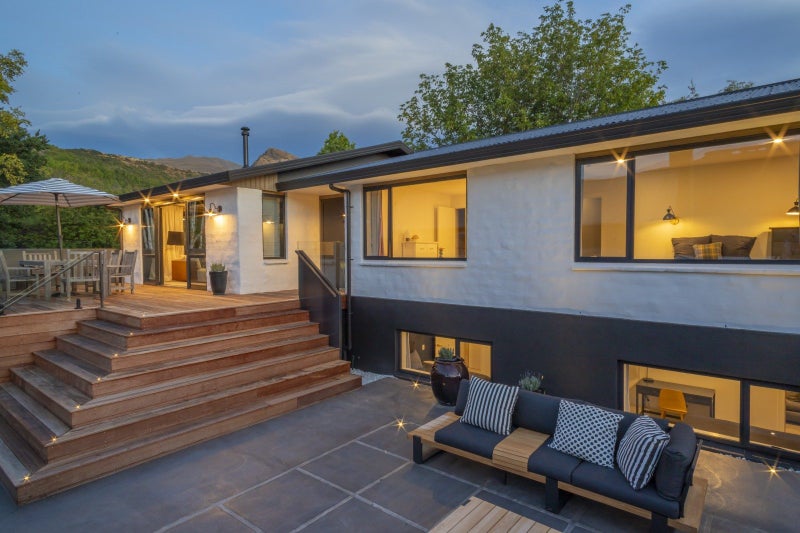 2 Jenkins Place, Arrowtown, Arrowtown - Carousel 2