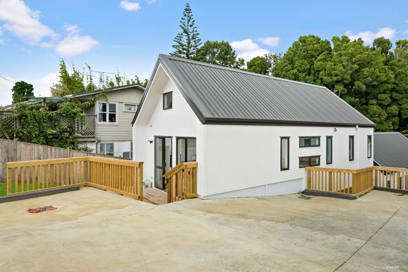 122B Lancaster Road, Beach Haven, Auckland - Carousel 1