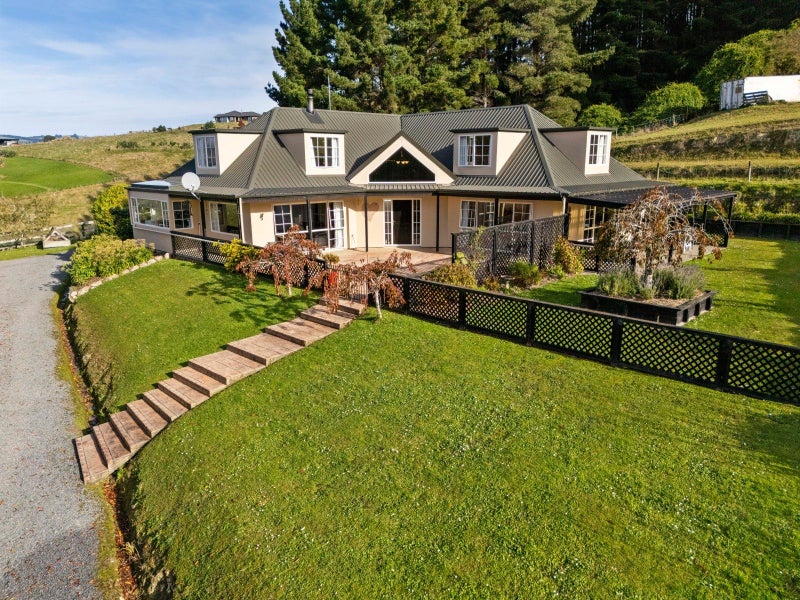 105A Hall Road, Sawyers Bay, Port Chalmers - Carousel 1