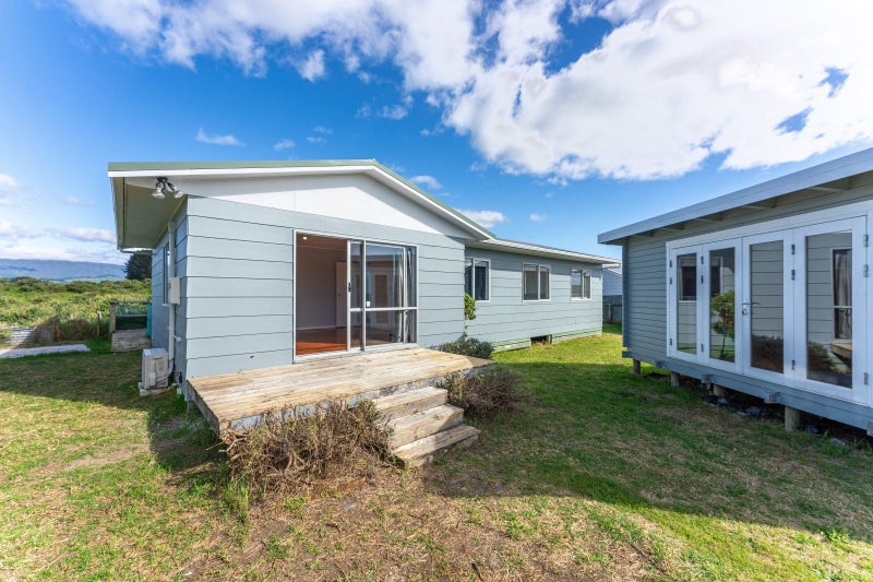 13 Simcox Street, Otaki Beach, Otaki - Carousel 1