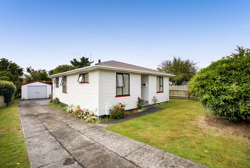 20 Cornwall Street, Eltham, Eltham - Carousel 1