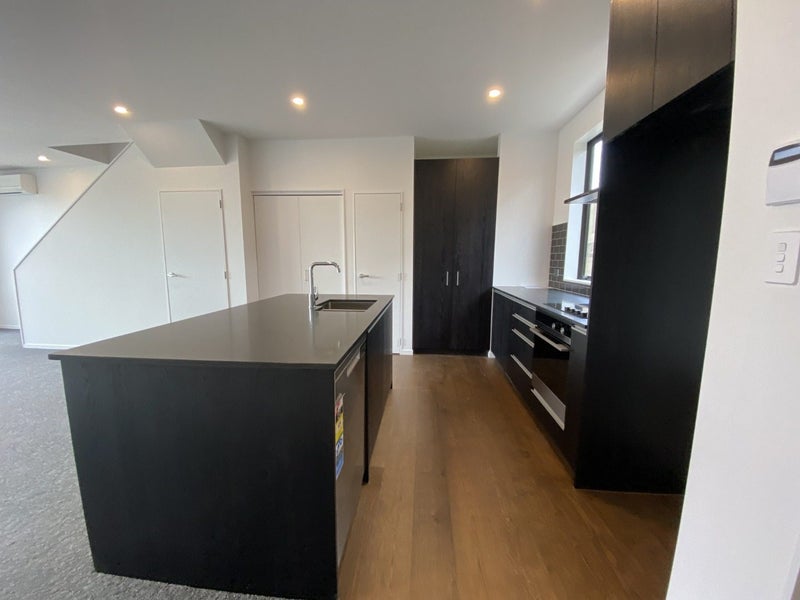 4/62 Spenmoor Street, Newlands, Wellington - Carousel 2