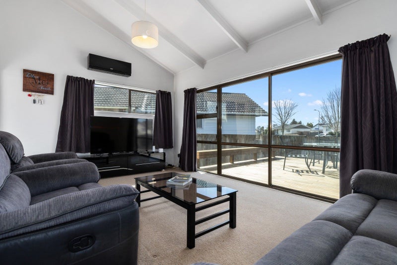 21 Hyde Avenue, Nawton, Hamilton - Carousel 2