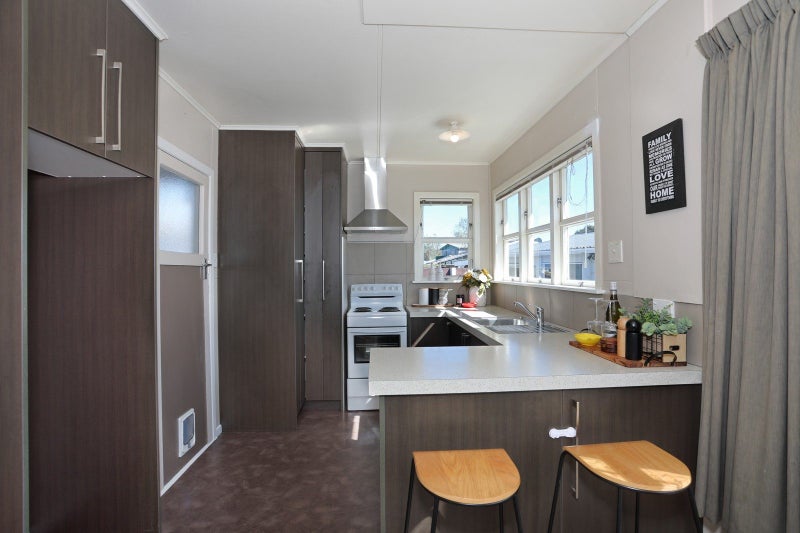 2 Norrie Street, Feilding, Feilding - Carousel 2