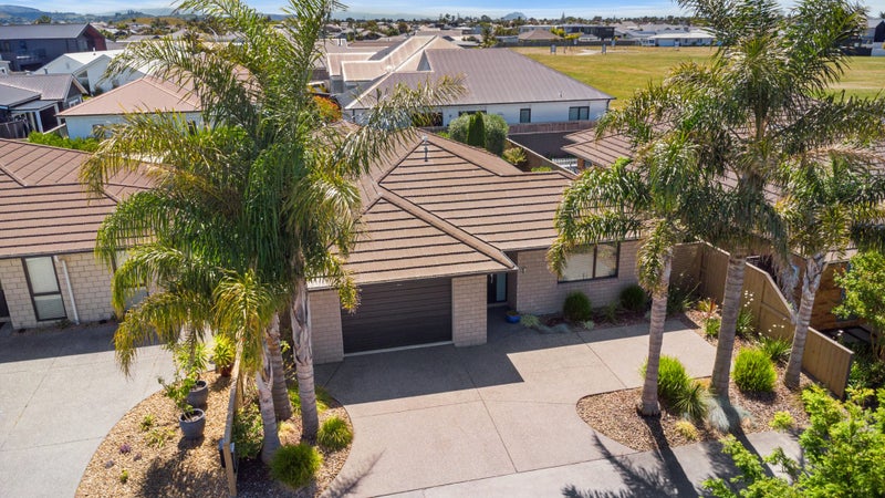 9 Kokihi Close, Papamoa Beach, Papamoa - Carousel 1