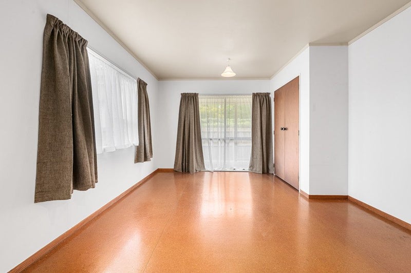 246 Clyde Street, Hamilton East, Hamilton - Carousel 14